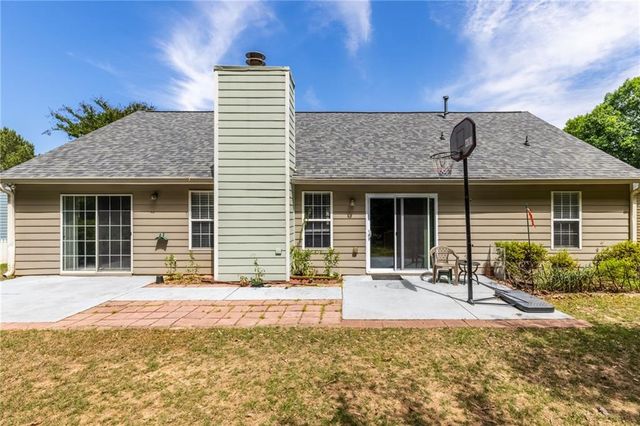 670 Riverside Walk Crossing, Sugar Hill, GA 30518
