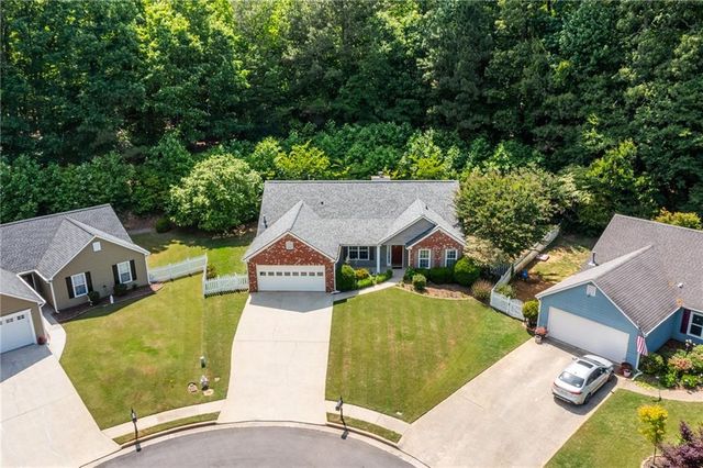 670 Riverside Walk Crossing, Sugar Hill, GA 30518