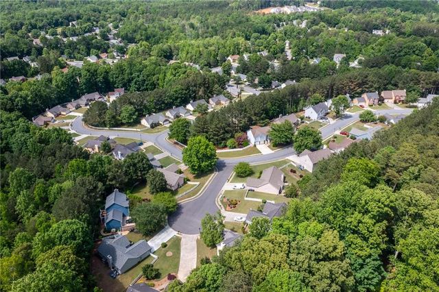 670 Riverside Walk Crossing, Sugar Hill, GA 30518