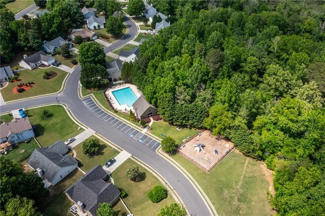 670 Riverside Walk Crossing, Sugar Hill, GA 30518
