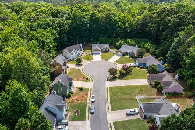 670 Riverside Walk Crossing, Sugar Hill, GA 30518