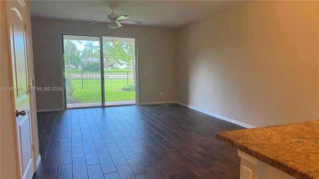 1121 Vermilion Dr 1121, West Palm Beach, FL 33461