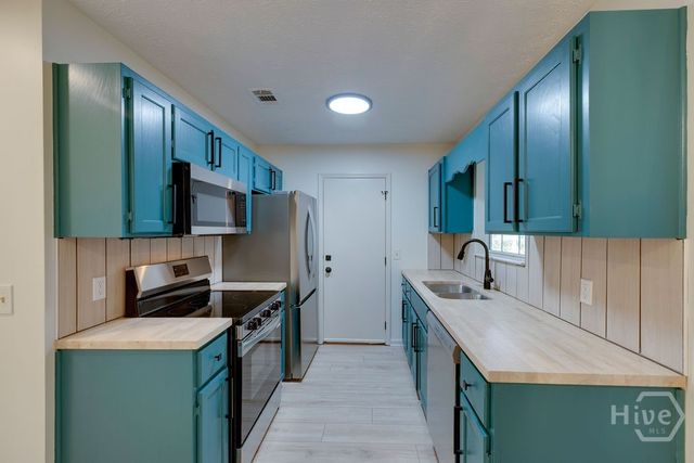 124 Bordeaux Lane, Savannah, GA 31419