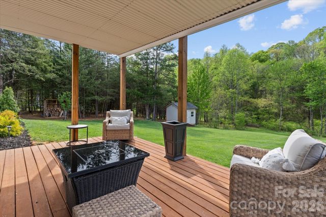 135 Sheep Path Drive, Mooresville, NC 28115