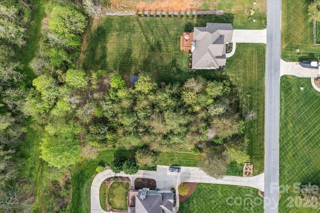 135 Sheep Path Drive, Mooresville, NC 28115