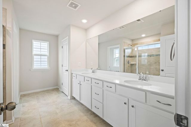 114 Magnolia Street, Reidville, SC 29338