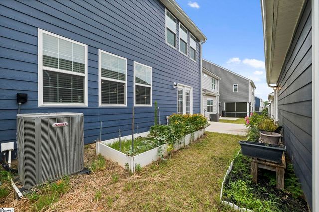114 Magnolia Street, Reidville, SC 29338