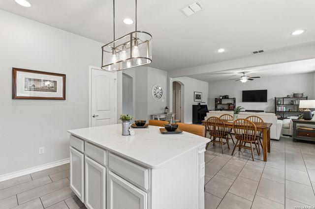 23031 Woodlawn Ridge, San Antonio, TX 78259