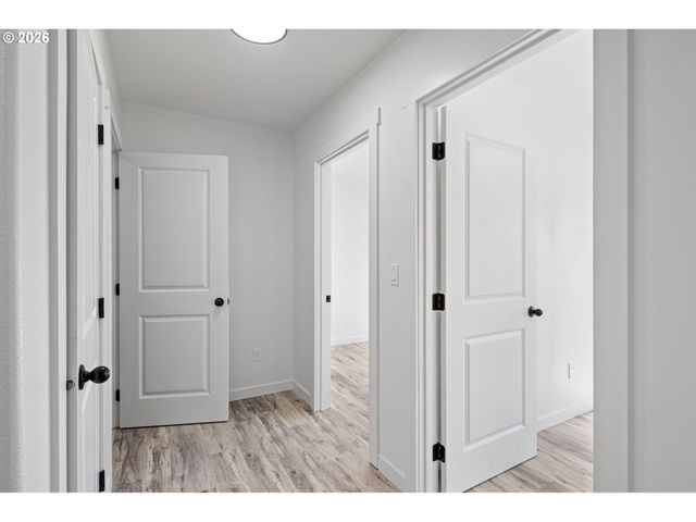 176 ALLISON Ave, Sutherlin, OR 97479