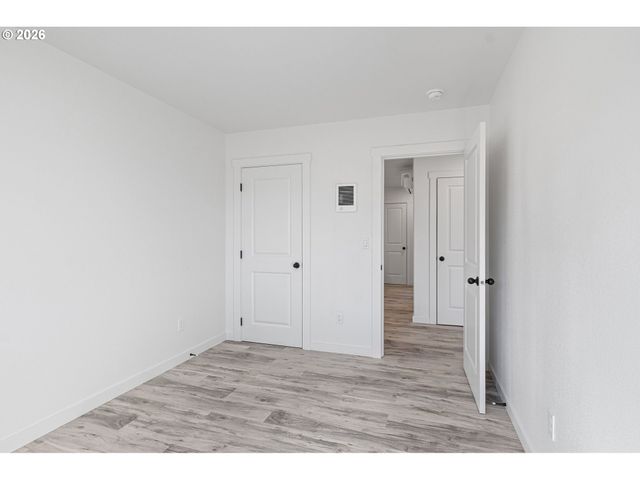 176 ALLISON Ave, Sutherlin, OR 97479