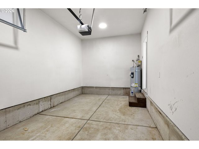 176 ALLISON Ave, Sutherlin, OR 97479