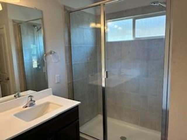 213 Yemen RD, Taylor, TX 76574