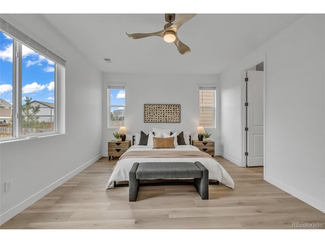 180 N Edge Cliff St, Castle Rock, CO 80104