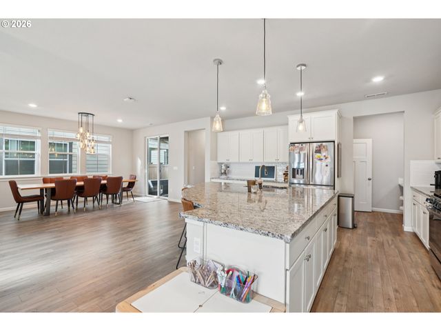 6975 Se TAMARACK St, Hillsboro, OR 97123