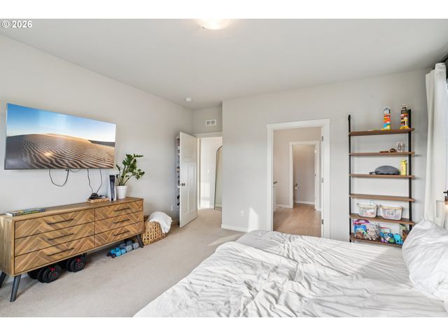 6975 Se TAMARACK St, Hillsboro, OR 97123