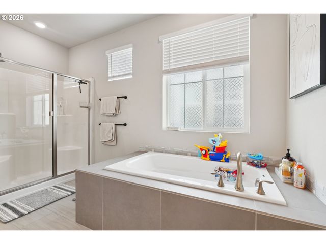 6975 Se TAMARACK St, Hillsboro, OR 97123