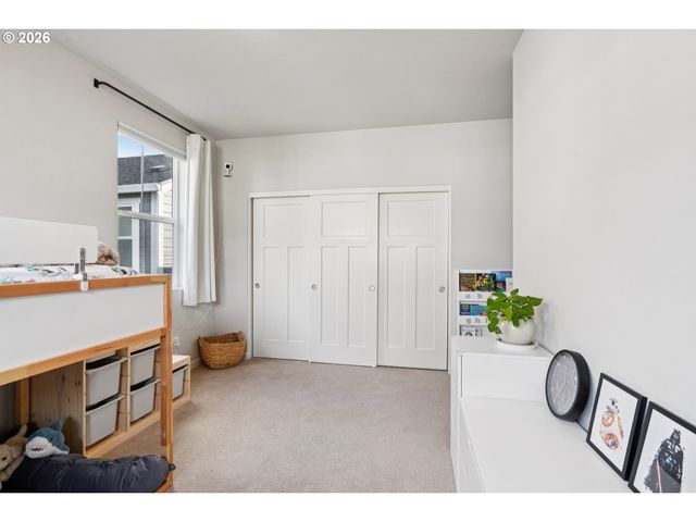 6975 Se TAMARACK St, Hillsboro, OR 97123