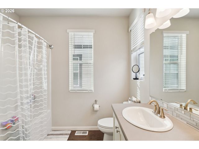 6975 Se TAMARACK St, Hillsboro, OR 97123