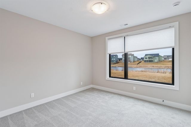 85 NW Alderleaf Drive, Waukee, IA 50263