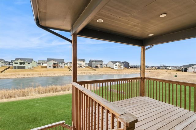 85 NW Alderleaf Drive, Waukee, IA 50263