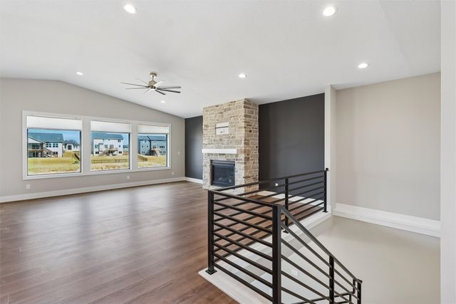 85 NW Alderleaf Drive, Waukee, IA 50263