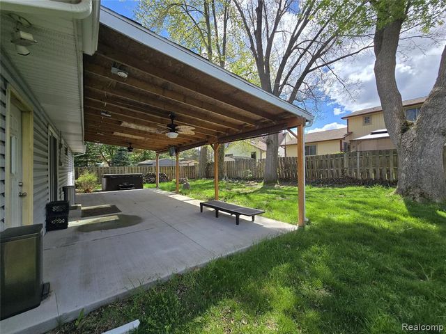 1855 Luneta Court, Commerce Twp, MI 48382