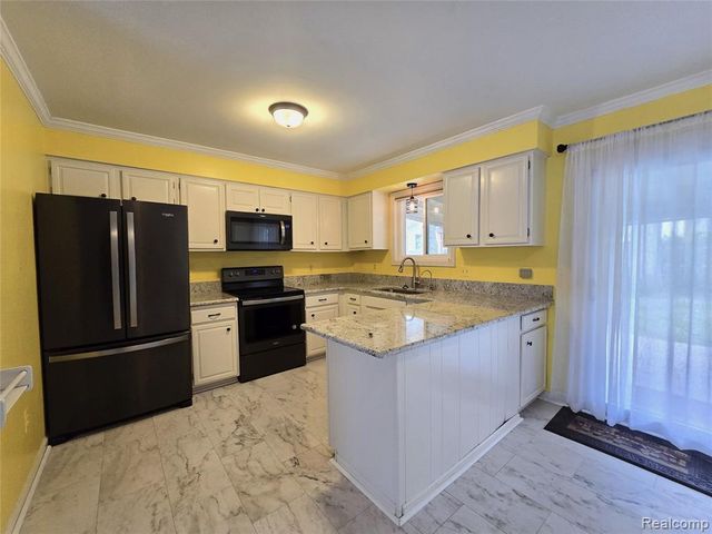 1855 Luneta Court, Commerce Twp, MI 48382