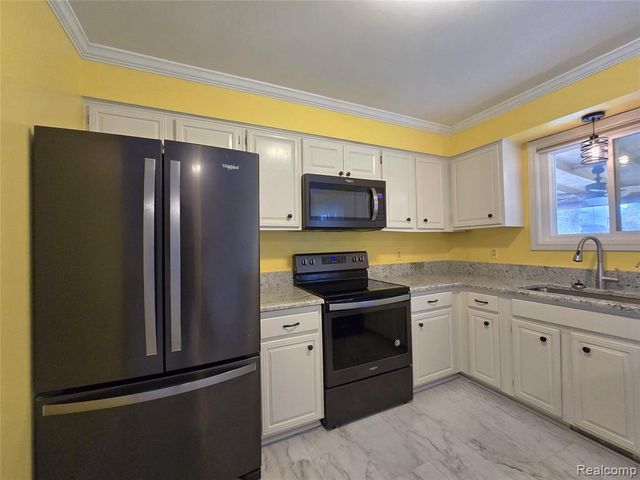 1855 Luneta Court, Commerce Twp, MI 48382