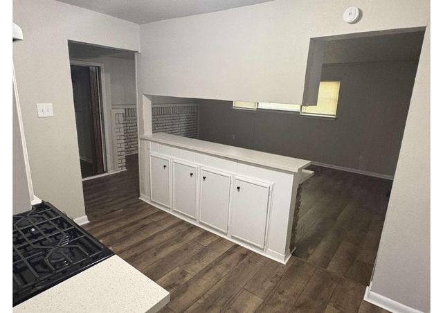 4825 Brinkley Street, Houston, TX 77033