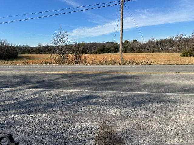 1 Lynchburg Hwy, Fayetteville, TN 37334