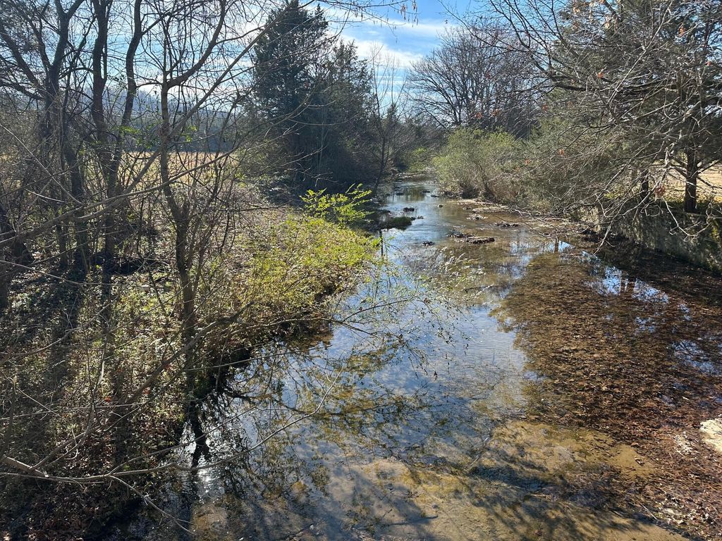 1 Lynchburg Hwy, Fayetteville, TN 37334