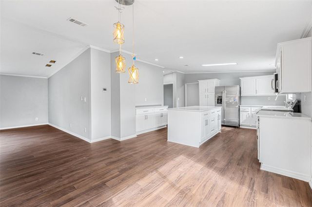 7706 23RD STREET, Zephyrhills, FL 33540