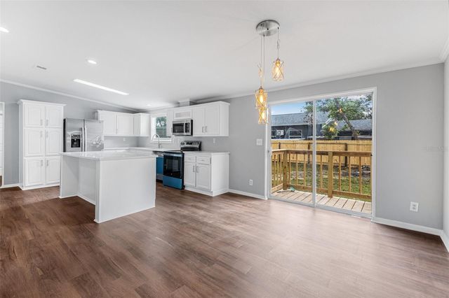 7706 23RD STREET, Zephyrhills, FL 33540