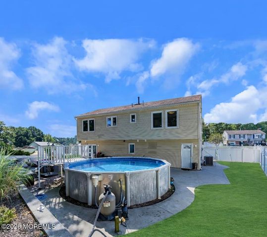 34 Vernon Street, Parlin, NJ 08859