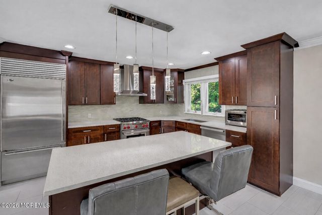 34 Vernon Street, Parlin, NJ 08859