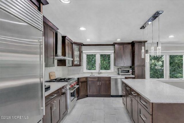 34 Vernon Street, Parlin, NJ 08859