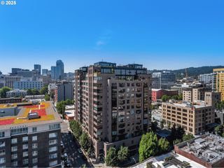 333 Nw 9TH Ave 902, Portland, OR 97209