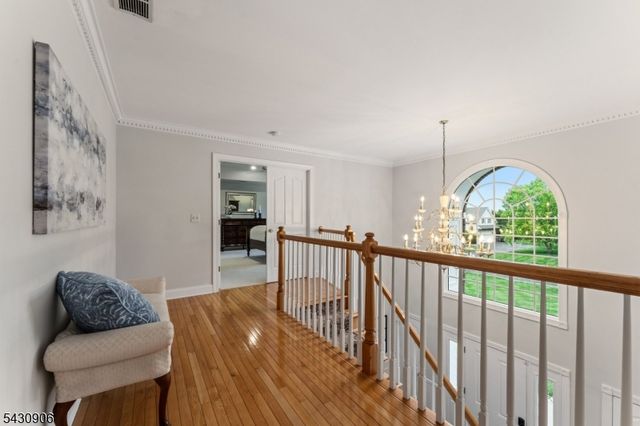 305 Charlton Ln, Branchburg Twp., NJ 08853