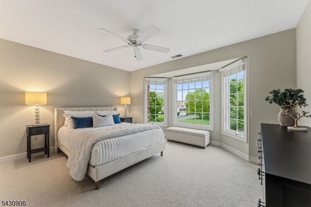 305 Charlton Ln, Branchburg Twp., NJ 08853