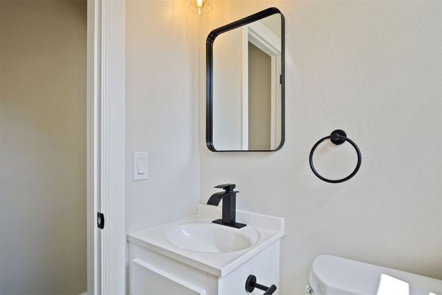 7417 NW 7th Street, Oklahoma City, OK 73127