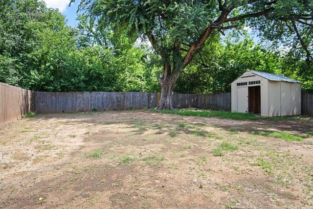 7417 NW 7th Street, Oklahoma City, OK 73127