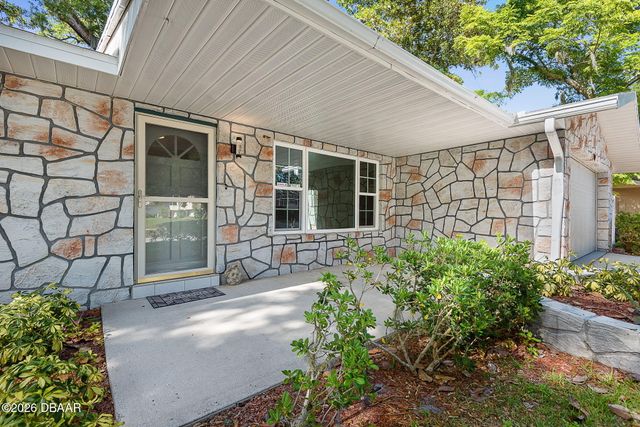 107 Wimbledon Court, Port Orange, FL 32127