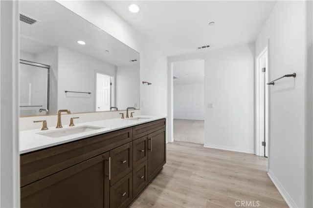 43869 Hampton, Lancaster, CA 93536