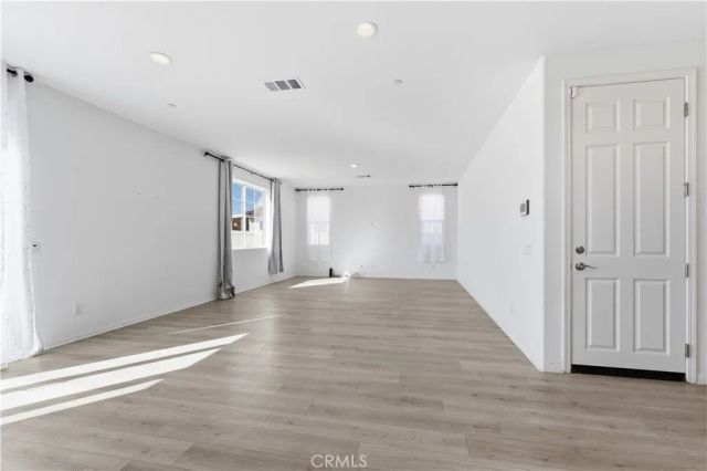 43869 Hampton, Lancaster, CA 93536