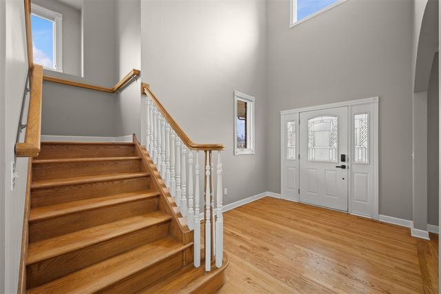 5036 Shoreview Drive, Coloma, MI 49038