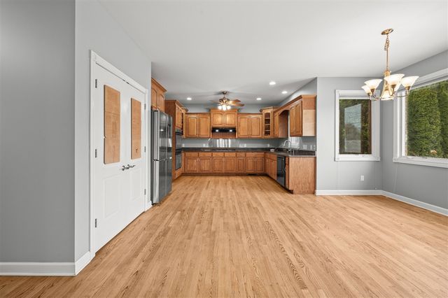 5036 Shoreview Drive, Coloma, MI 49038