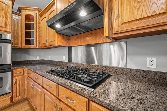 5036 Shoreview Drive, Coloma, MI 49038