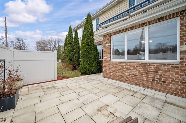 5036 Shoreview Drive, Coloma, MI 49038