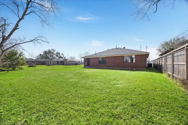 3513 Barberry Drive, Houston, TX 77051