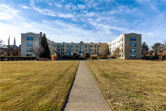 1180 Narragansett Boulevard B1, Cranston, RI 02905